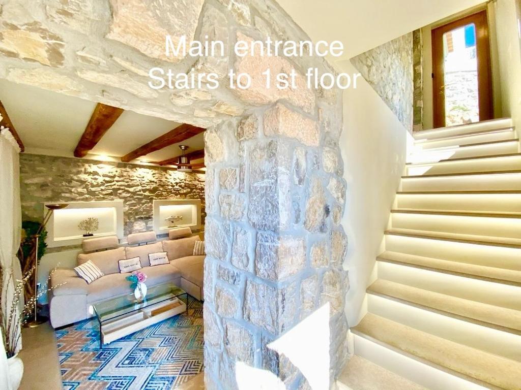 Villasonboard Rock Villa 3 Bed, 3 Bath, Jacuzzi, Seaside Ermioni Zewnętrze zdjęcie