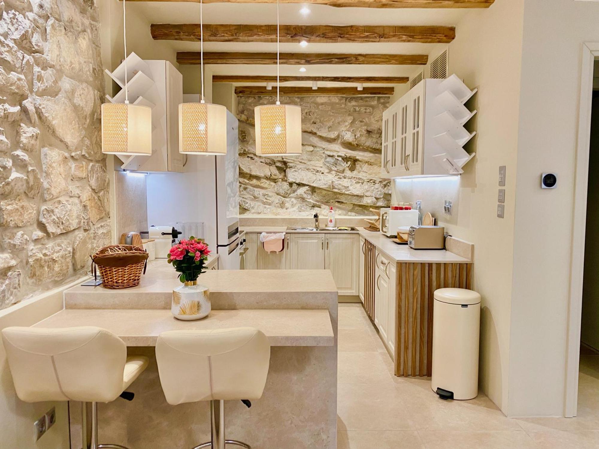 Villasonboard Rock Villa 3 Bed, 3 Bath, Jacuzzi, Seaside Ermioni Zewnętrze zdjęcie